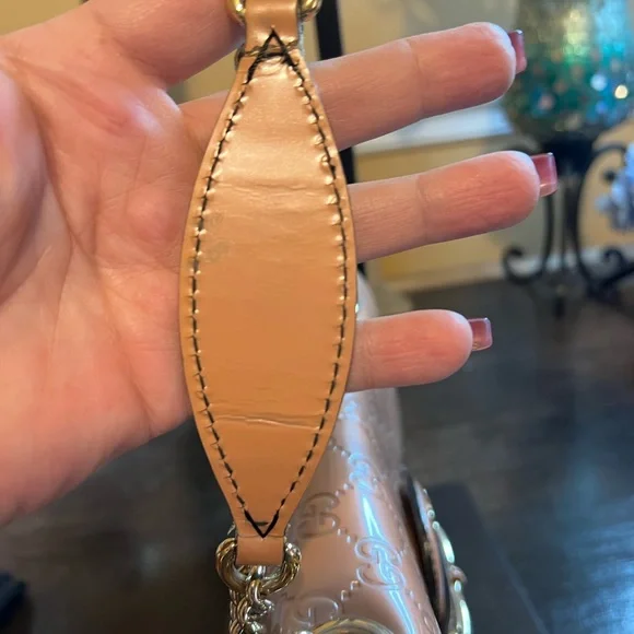 - sold Gucci Guccissima Medium  Emily Chain Cipria colored  Shoulder Bag - Picture 7 of 13